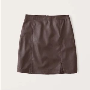 SALE!! Abercrombie & Fitch Vegan leather brown mini skirt NWT